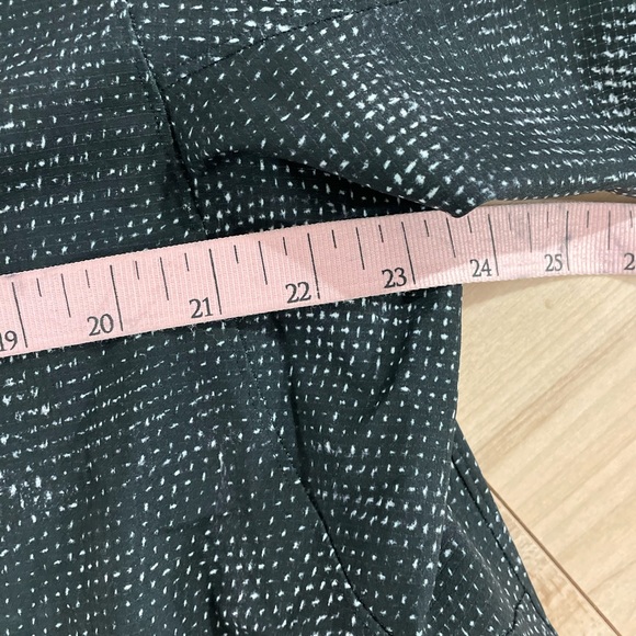 Lululemon Men’s Airing Easy Stand Collar Shirt Digital Drift Black Multi - Picture 9 of 14